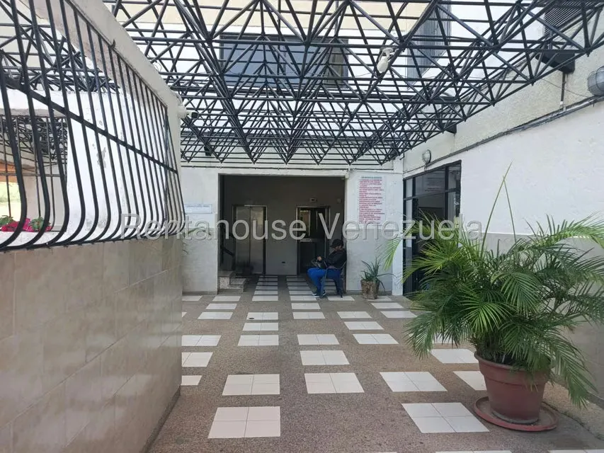 Apartamento (1 Nivel) en Venta en Porlamar, Nueva Esparta - 3