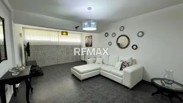 APARTAMENTO EN VENTA - PLANTA BAJA, EXCELENTE CONDOMINIO - 13