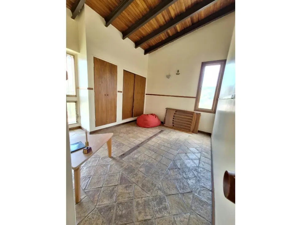 Se vende apartamento 140m2 Santa Inés 9712 - 8