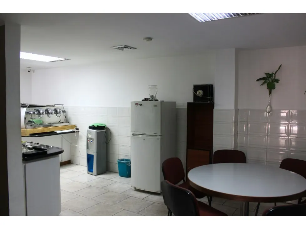 Vendo edificio 3 plantas 717m2 Los Caobos 3054 - 23
