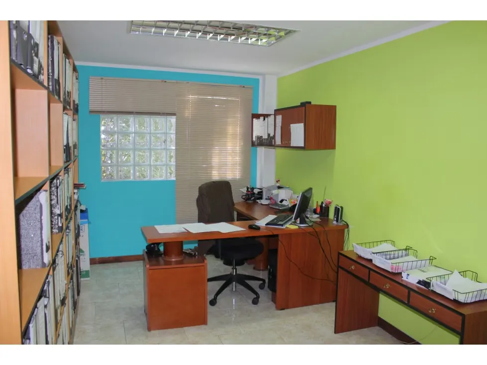 Vendo edificio 3 plantas 717m2 Los Caobos 3054 - 44