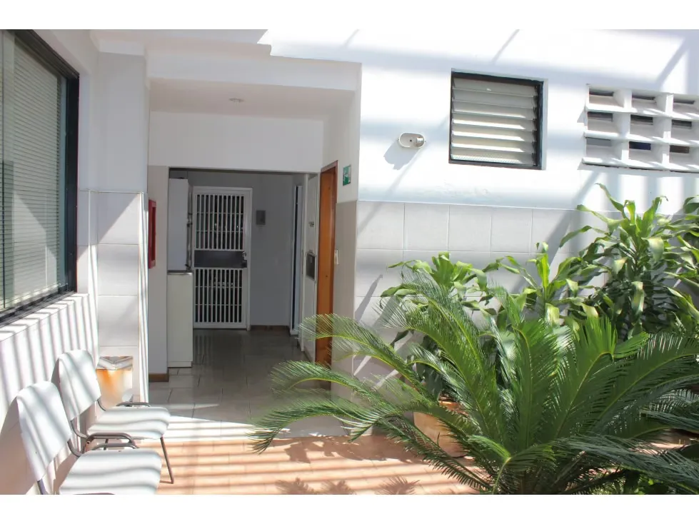 Vendo edificio 3 plantas 717m2 Los Caobos 3054 - 47