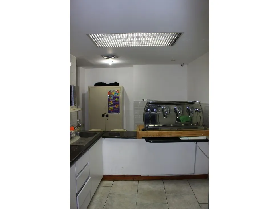 Vendo edificio 3 plantas 717m2 Los Caobos 3054 - 71