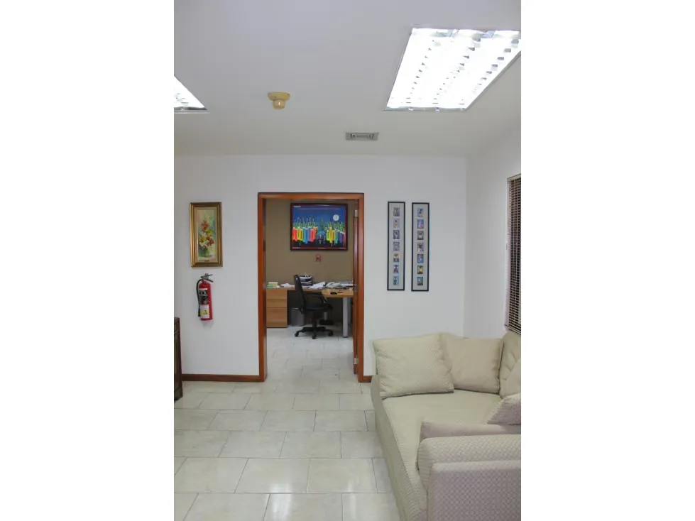 Vendo edificio 3 plantas 717m2 Los Caobos 3054 - 72