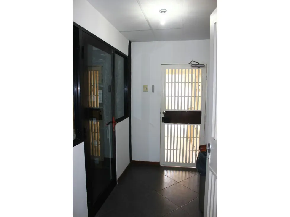 Vendo edificio 3 plantas 717m2 Los Caobos 3054 - 77