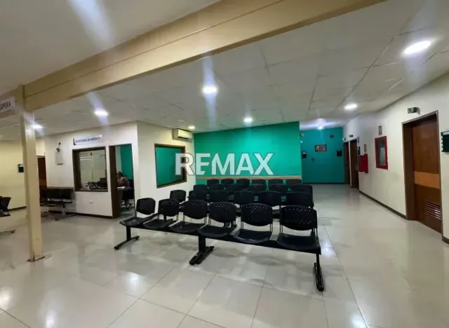 Venta de clínica médica totalmente equipada lista para operar - 12