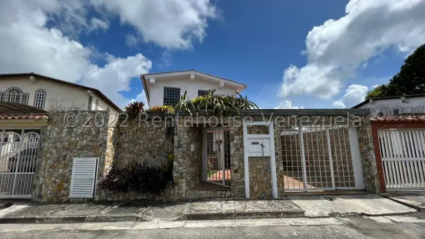 Casa (Duplex) en Venta en Parque el Retiro, Miranda