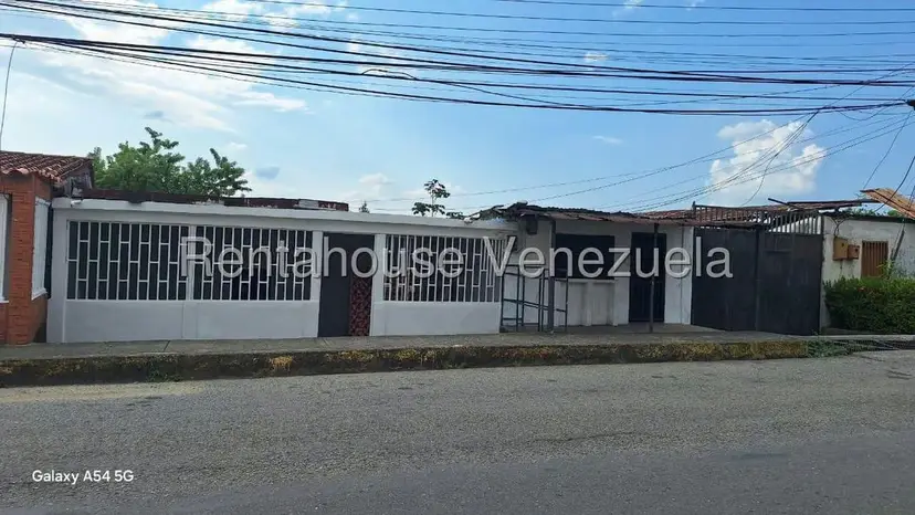 Casa (1 Nivel) en Venta en 1ero de Mayo, Merida