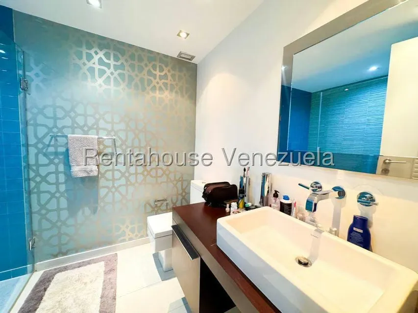 Apartamento (Penthouse) en Venta en Colinas de Valle Arriba, Distrito Metropolitano - 32