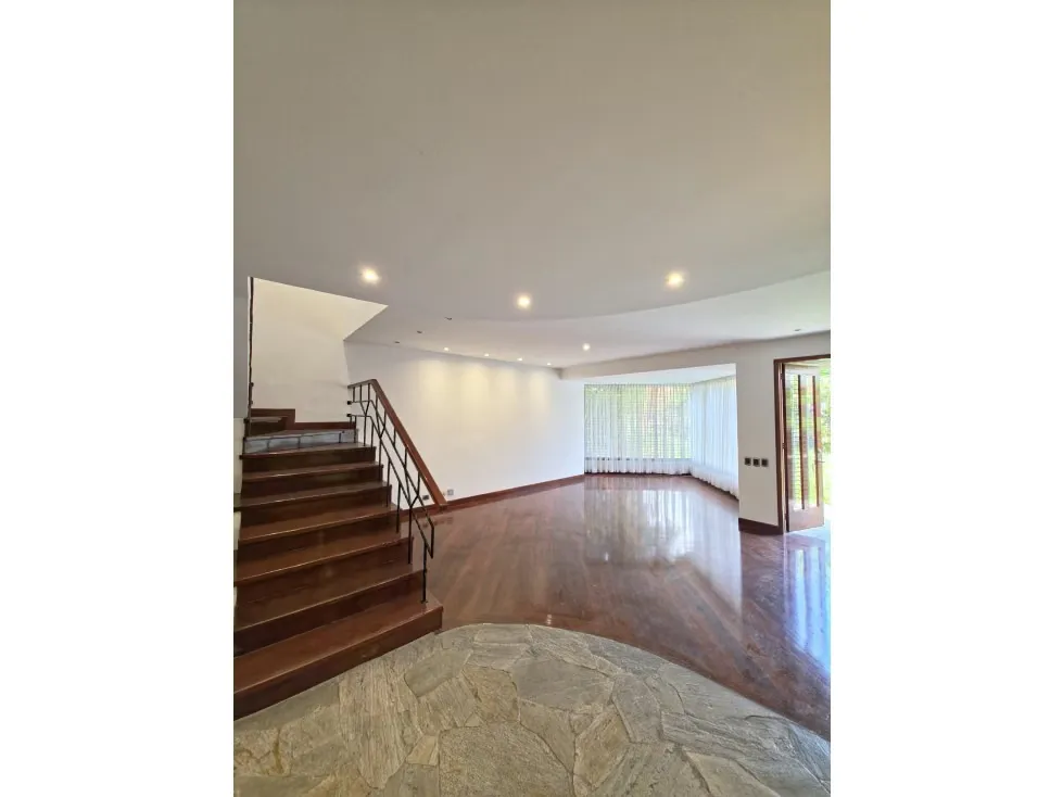 PLANTA BAJA DUPLEX EN VENTA 544 M2 - URB LA ALAMEDA - 21