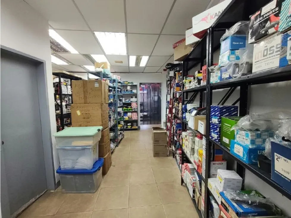 Fondo de comercio de repuestos vehículos en venta en San Bernardino - 5