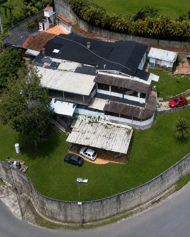Quinta en Venta para Reconstruir sobre 2.100 m² en Alto Hatillo