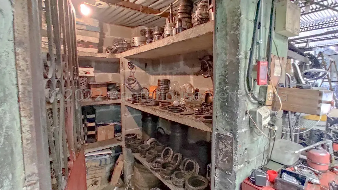 Local Comercial en Venta en Municipio Guaicaipuro, Miranda - 22