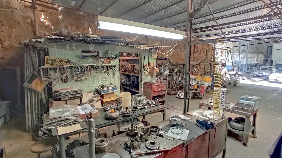 Local Comercial en Venta en Municipio Guaicaipuro, Miranda - 23