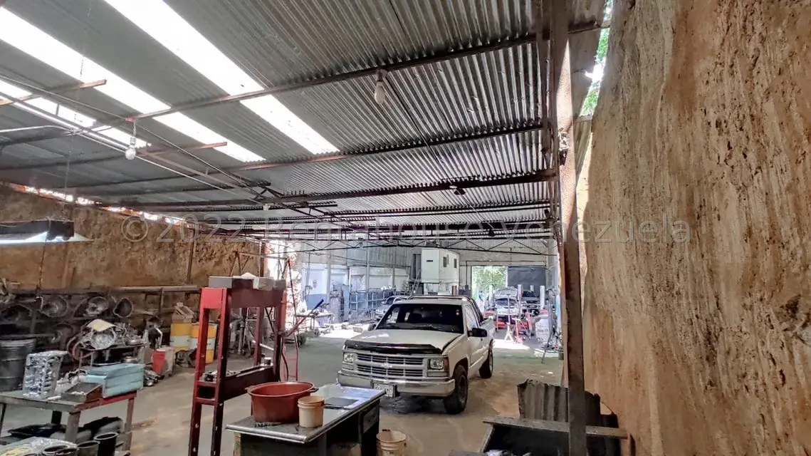 Local Comercial en Venta en Municipio Guaicaipuro, Miranda - 24