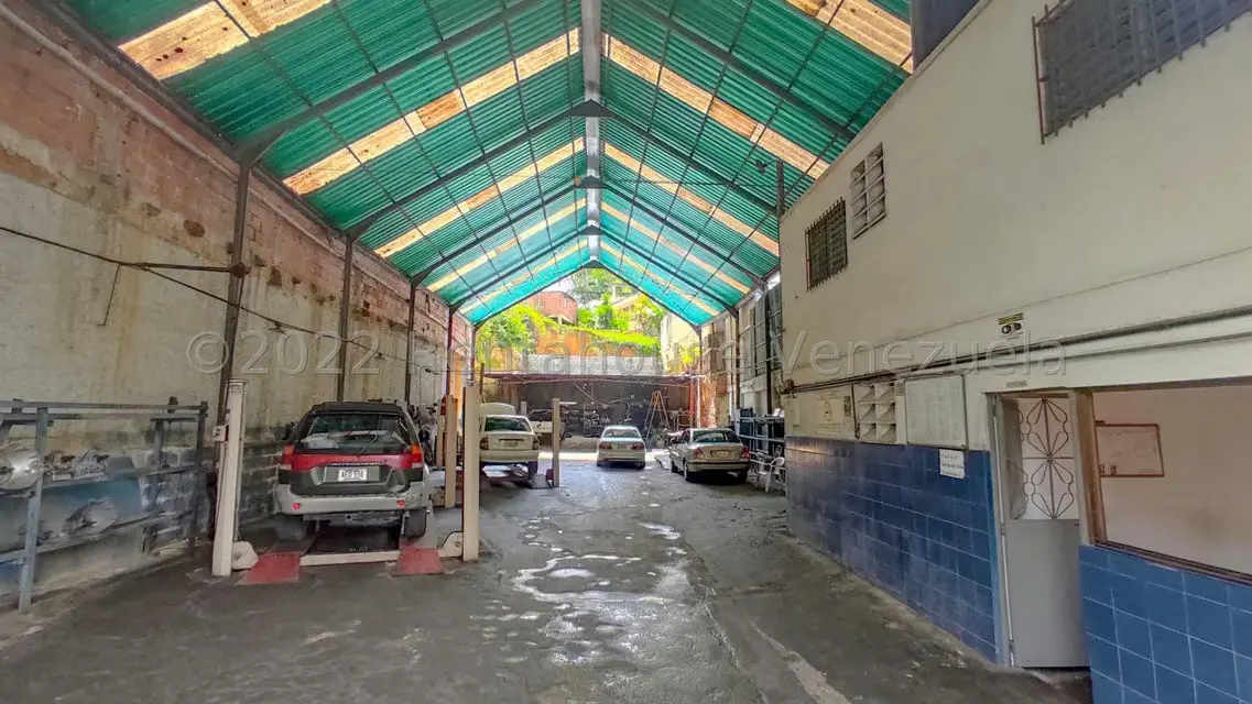 Local Comercial en Venta en Municipio Guaicaipuro, Miranda - 3