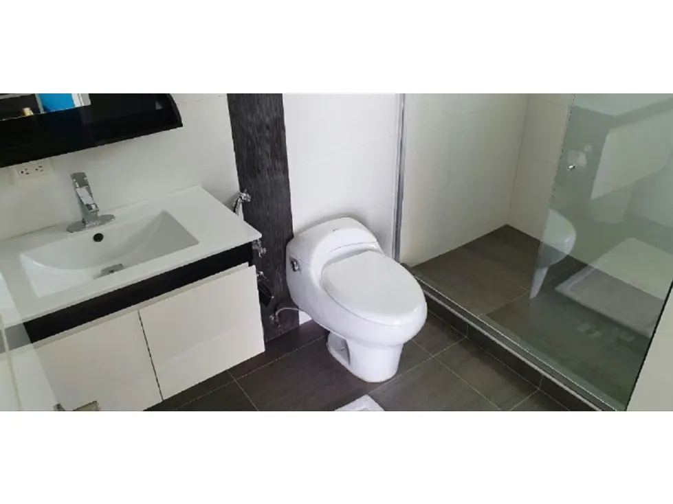 VENTA DE CASA UBICADA EN EL LOMA LINDA - 11
