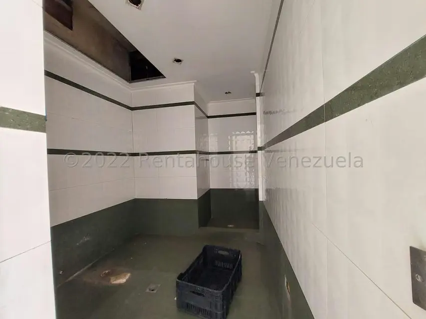 Comercial (Edificio) en Venta en Zona Centro, Aragua - 11