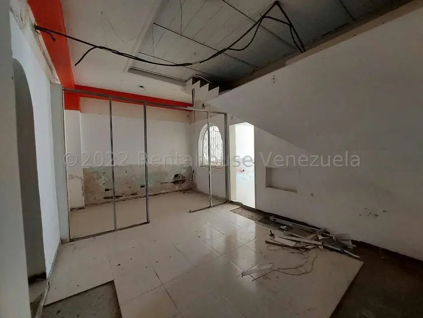Comercial (Edificio) en Venta en Zona Centro, Aragua - 17