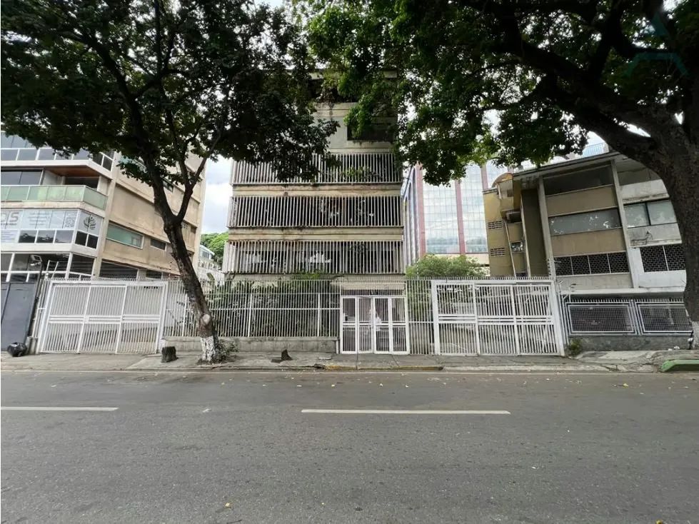 Se Vende Edificio 2000m² 16p Las Mercedes - 2