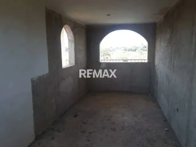 En Venta de Edificio Residencial con amplios de terreno de 4 hectáreas Vía principal, sector El Trapiche – Zona Norte de Barquisimeto - 4