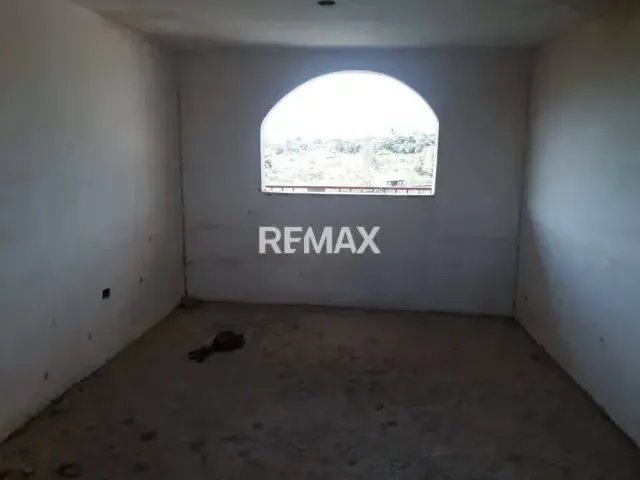 En Venta de Edificio Residencial con amplios de terreno de 4 hectáreas Vía principal, sector El Trapiche – Zona Norte de Barquisimeto - 7