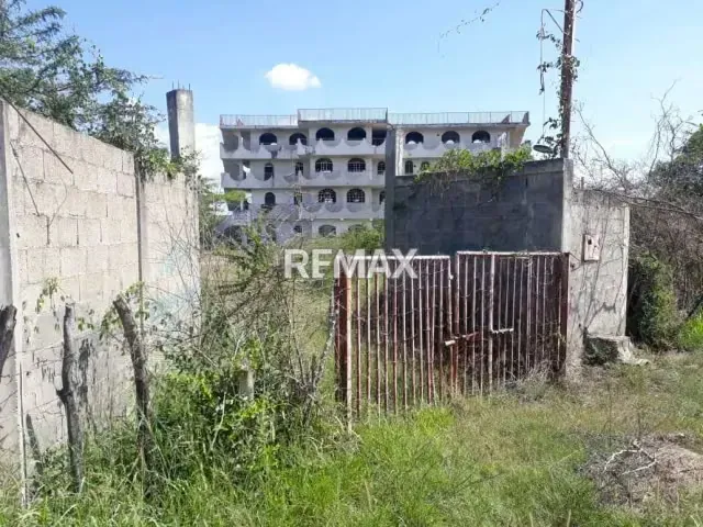 En Venta de Edificio Residencial con amplios de terreno de 4 hectáreas Vía principal, sector El Trapiche – Zona Norte de Barquisimeto - 9
