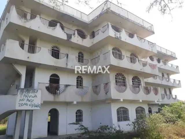 En Venta de Edificio Residencial con amplios de terreno de 4 hectáreas Vía principal, sector El Trapiche – Zona Norte de Barquisimeto - 10
