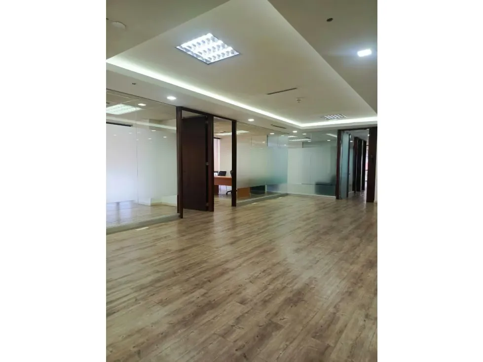 Alquilo oficina 315m2 Eurobuilding, Las Mercedes 6555 - 4