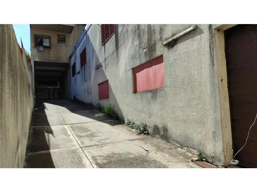Local en Venta en Alta Vista 240mts - 3