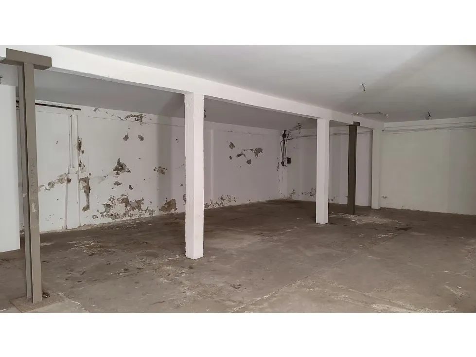 Local en Venta en Alta Vista 240mts - 4