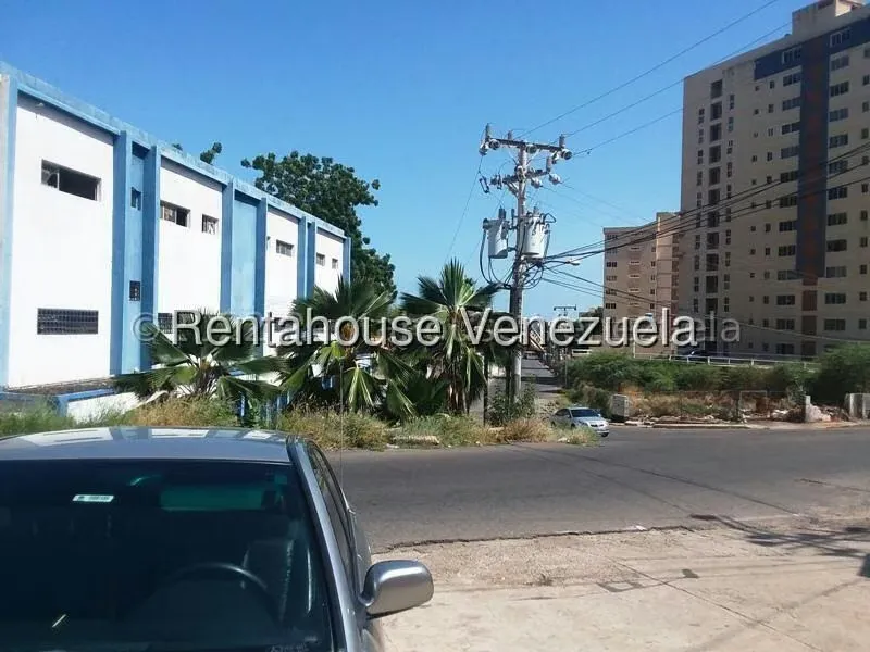Local Comercial en Alquiler en Banco Mara, Zulia - 7