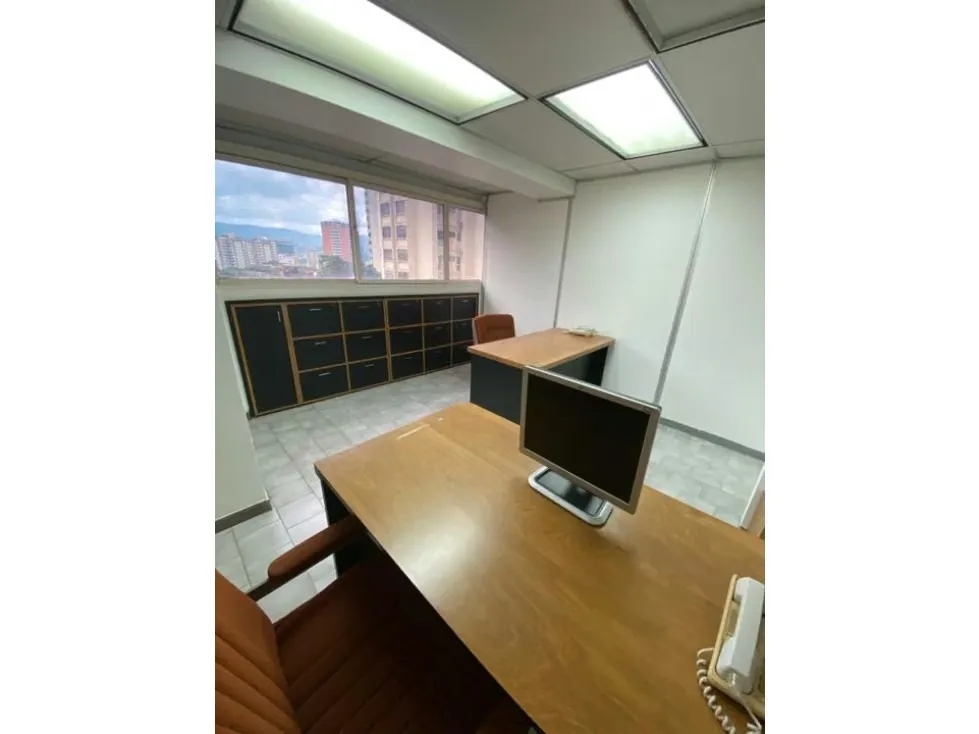 Vendo/alquilo oficina 168m2 Los Dos Caminos 2557 - 6