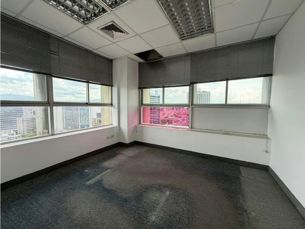 Se alquila Oficina 295m² Altamira - 7
