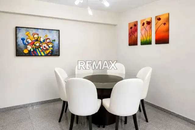 Alquiler de Apartamento en La Boyera, 84Mt2,3H,2B,2E. 26-52 - 5