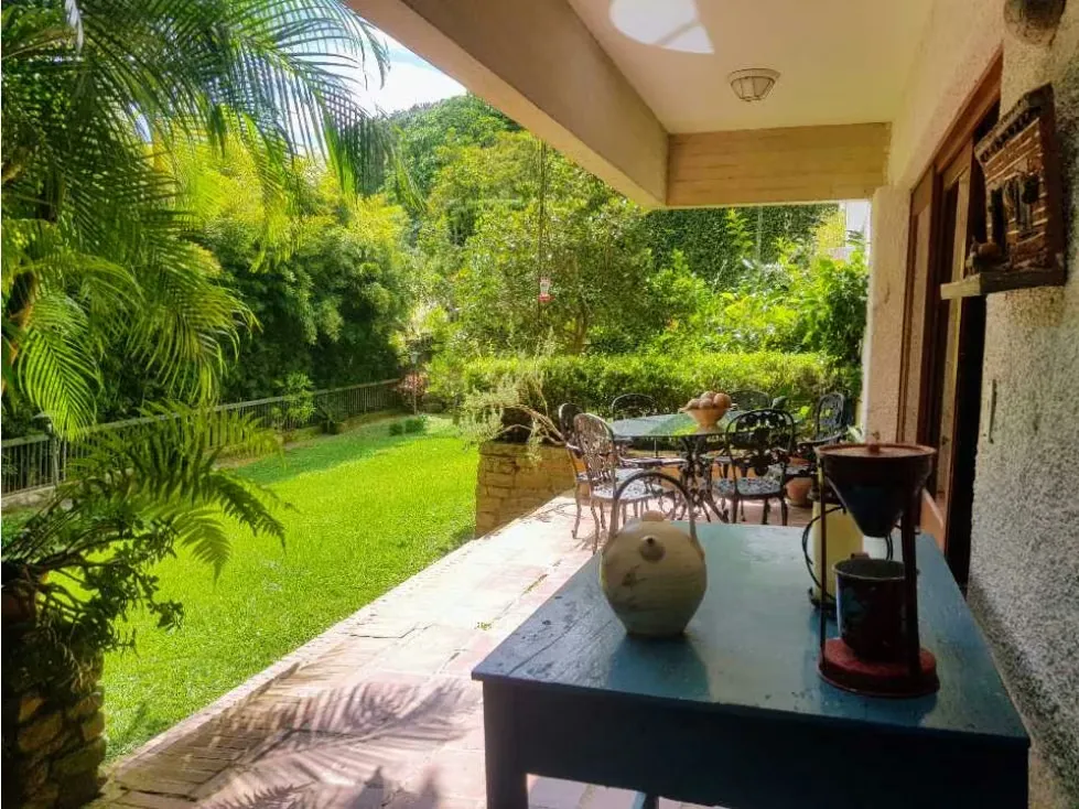 Se vende casa 550m2 4h+s/3b+s/4p La Lagunita 5768 - 8