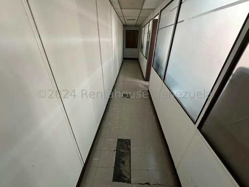 Galpon - Deposito en Alquiler en Parroquia Altagracia, Distrito Metropolitano - 16