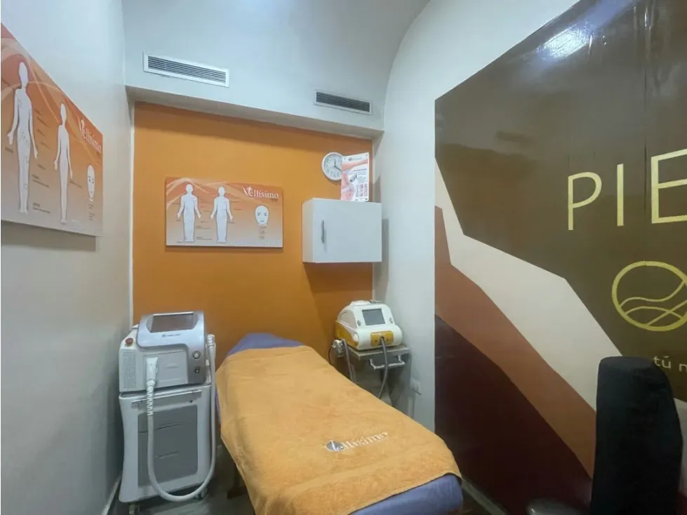 Vendo Estetica de salud 40m2 Plaza las Americas 4105 - 8