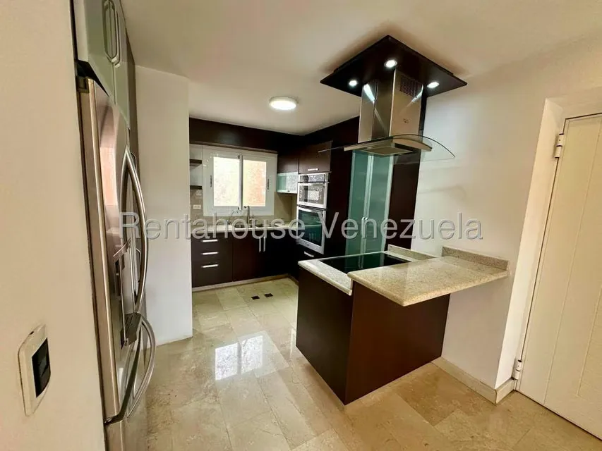 Apartamento (1 Nivel) en Venta en El Rosal, Distrito Metropolitano - 11