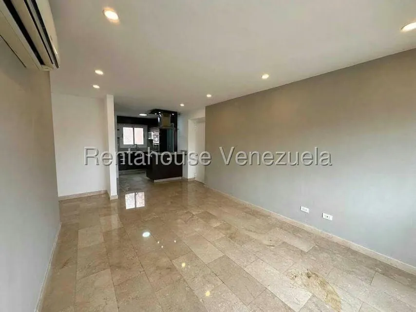 Apartamento (1 Nivel) en Venta en El Rosal, Distrito Metropolitano - 4