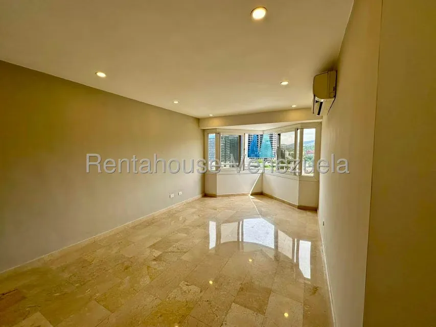 Apartamento (1 Nivel) en Venta en El Rosal, Distrito Metropolitano - 5