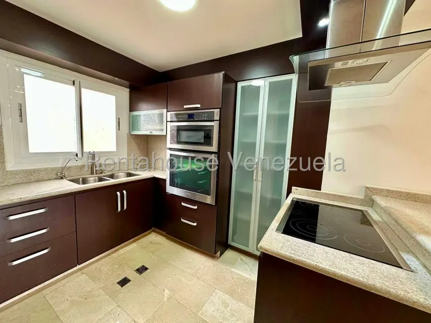 Apartamento (1 Nivel) en Venta en El Rosal, Distrito Metropolitano - 10