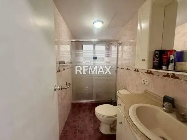 Apartamento en Venta Av. Andrés Bello - 13