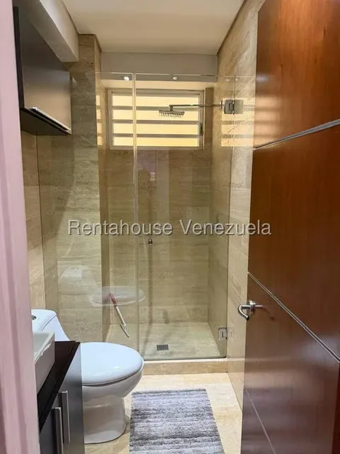 Apartamento (1 Nivel) en Venta en Lomas del Sol, Distrito Metropolitano - 9