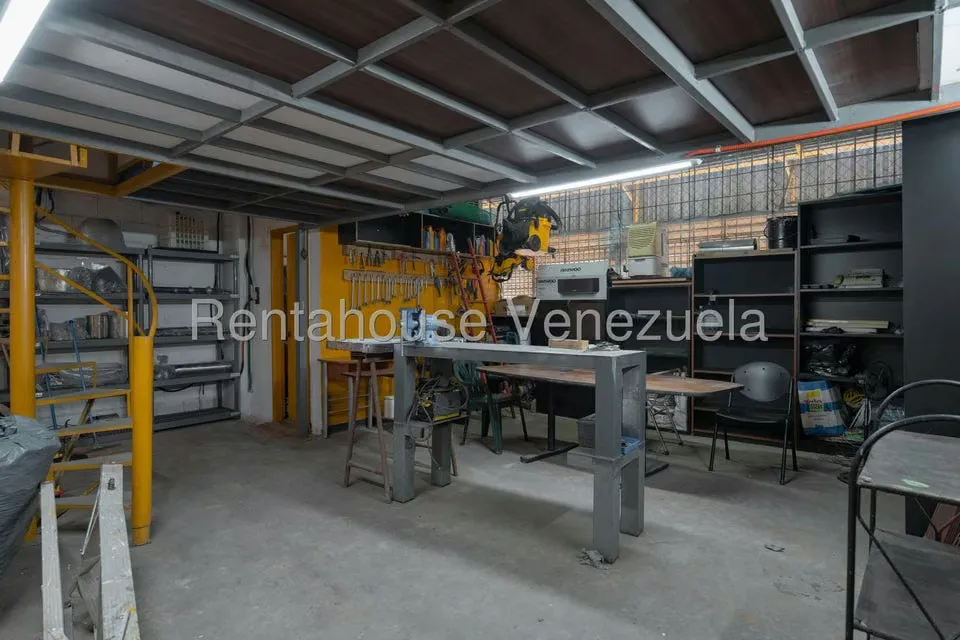 Negocios y Empresas (Mayorista y Distribucion) en Venta en Mampote, Miranda - 14