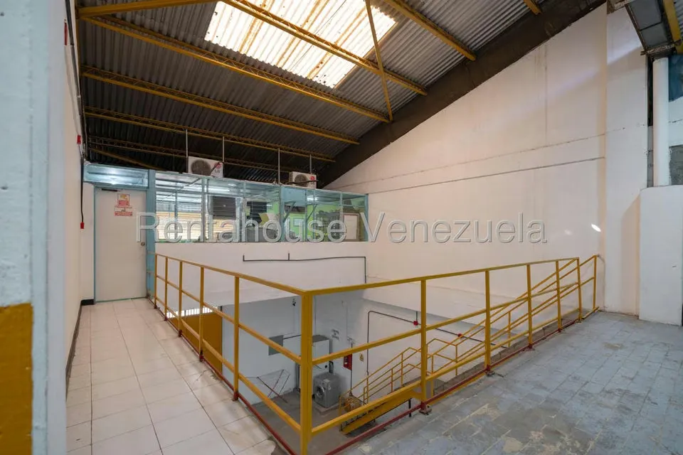Negocios y Empresas (Mayorista y Distribucion) en Venta en Mampote, Miranda - 29