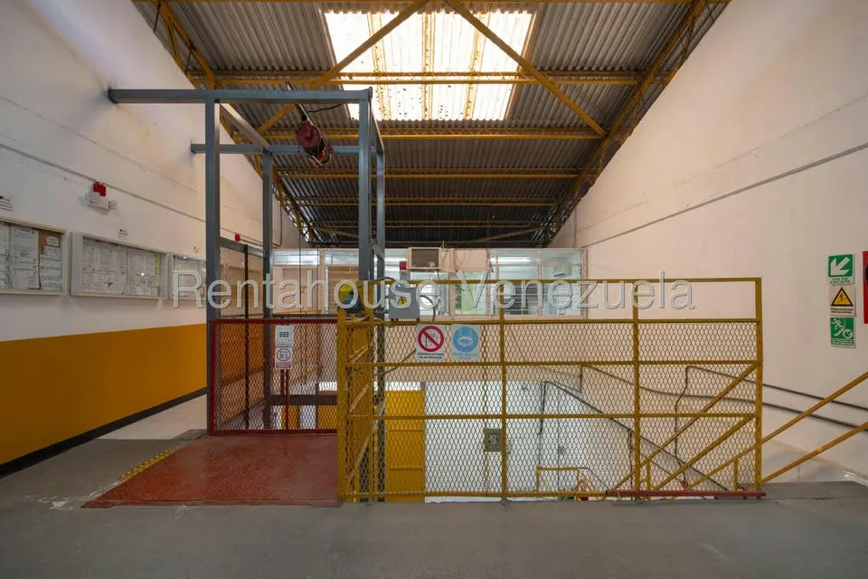 Negocios y Empresas (Mayorista y Distribucion) en Venta en Mampote, Miranda - 34