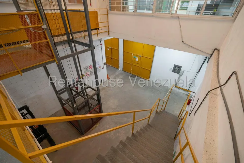 Negocios y Empresas (Mayorista y Distribucion) en Venta en Mampote, Miranda - 35