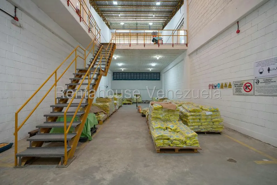 Negocios y Empresas (Mayorista y Distribucion) en Venta en Mampote, Miranda - 5