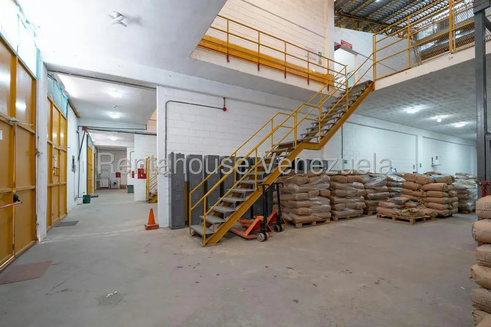 Negocios y Empresas (Mayorista y Distribucion) en Venta en Mampote, Miranda - 42